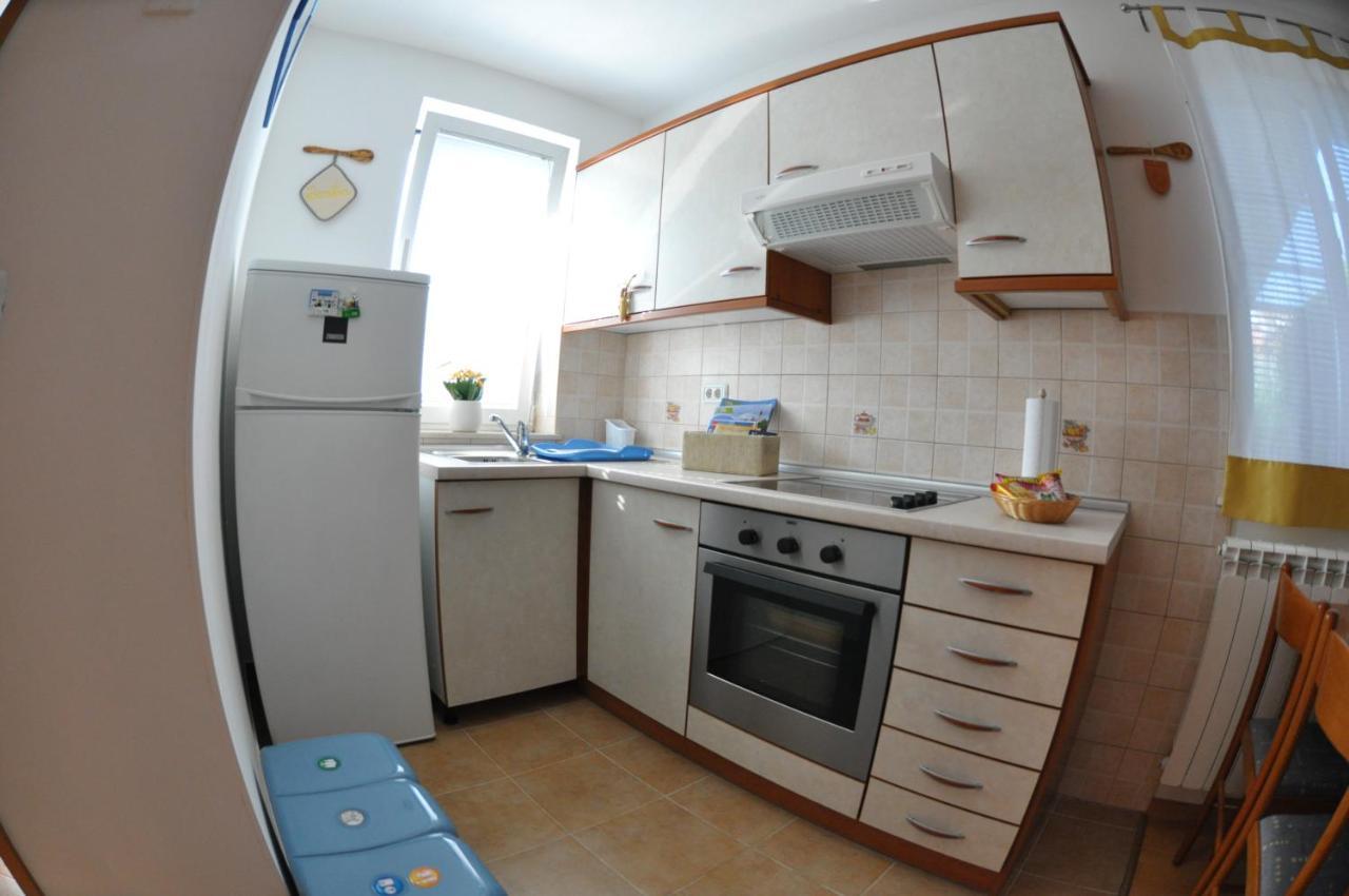 Apartma Brnistra Ginestra Koper Exterior photo