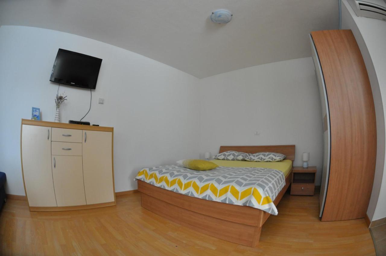 Apartma Brnistra Ginestra Koper Exterior photo