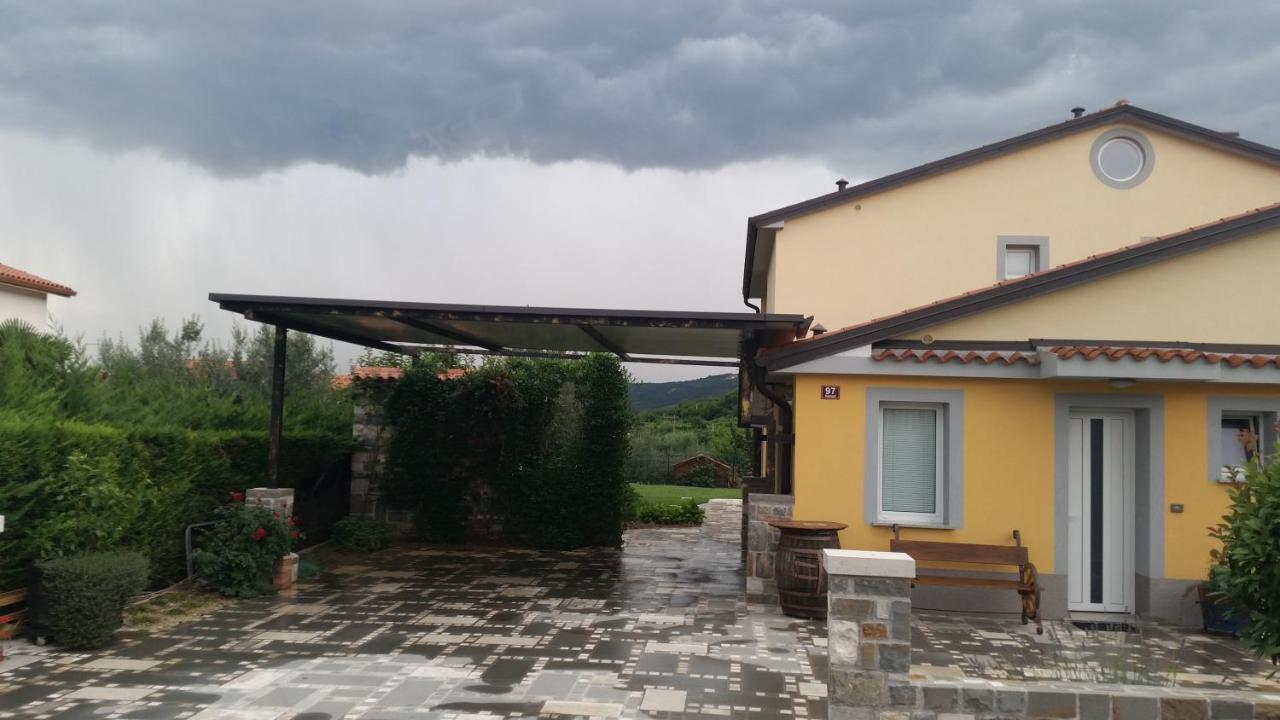 Apartma Brnistra Ginestra Koper Exterior photo