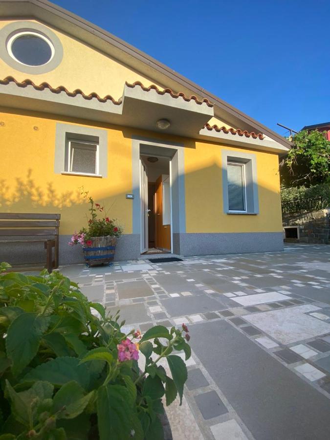 Apartma Brnistra Ginestra Koper Exterior photo